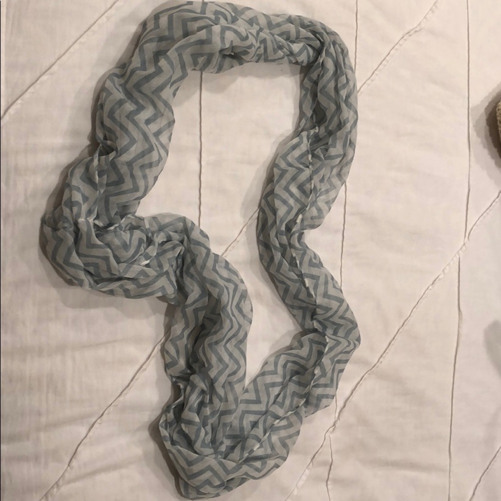 Patterned blue and white scarf
